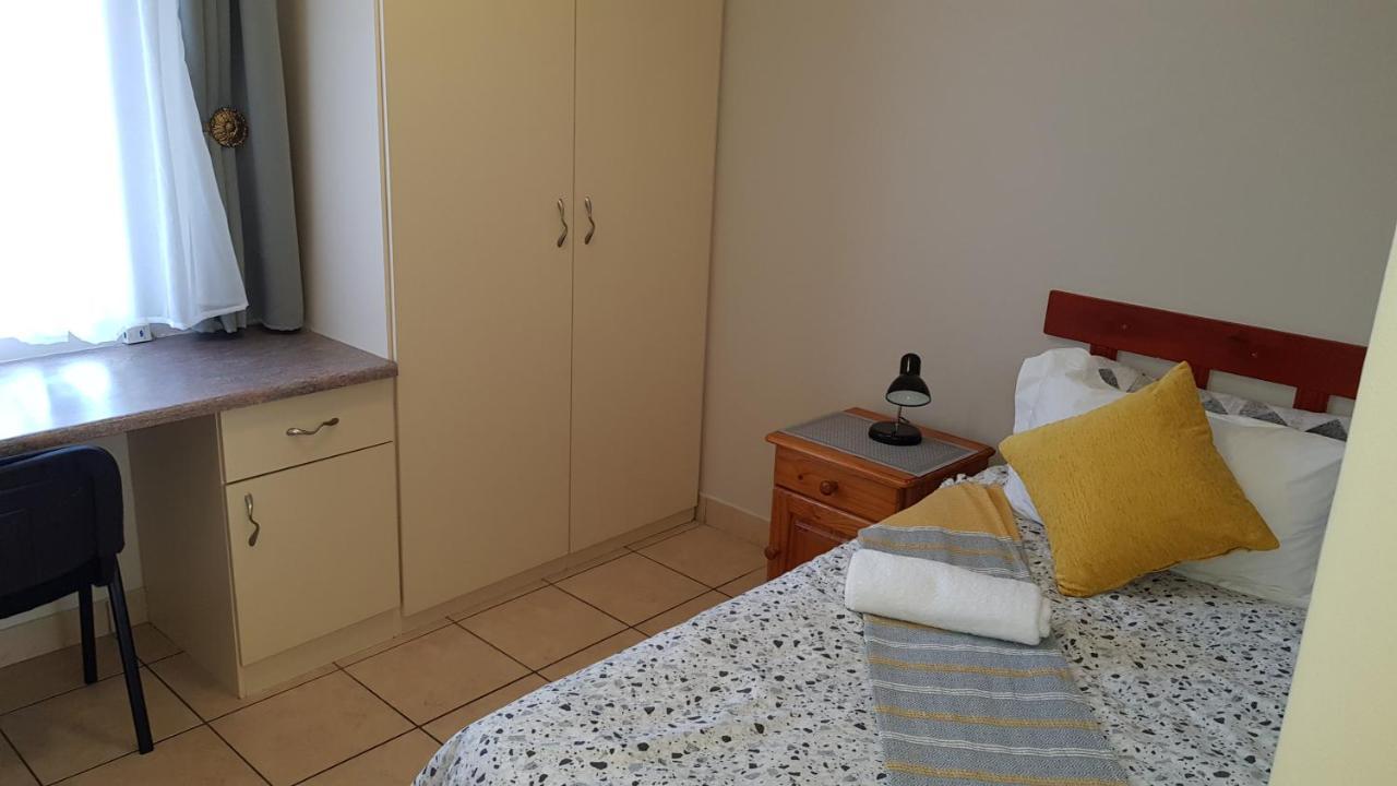 Accommodation@Park1285 Претория Екстериор снимка