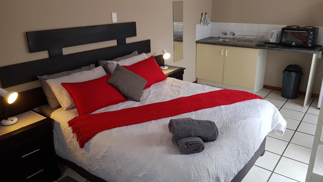 Accommodation@Park1285 Претория Екстериор снимка