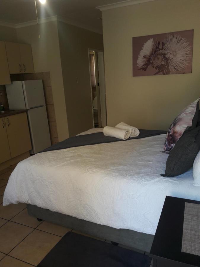 Accommodation@Park1285 Претория Екстериор снимка